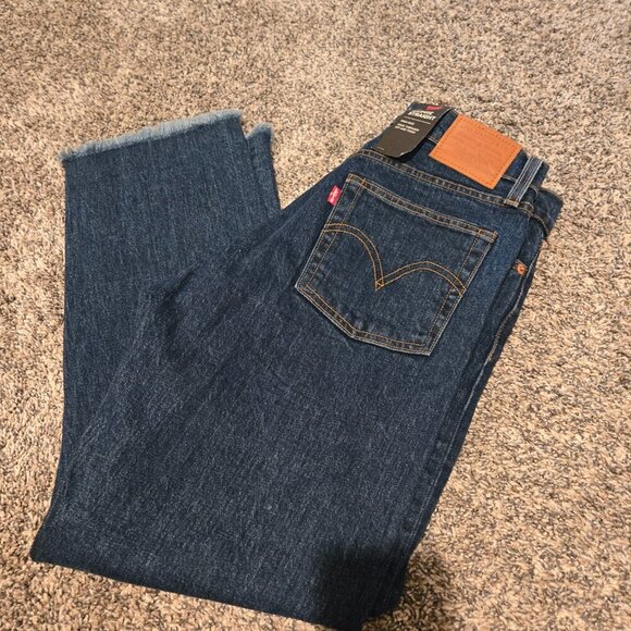 NWT Levi's Wedgie Straight Cropped Jeans Below the Belt Dark Blue 28 - Picture 2 of 7